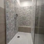 Travel's House