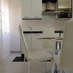 Travel's House *