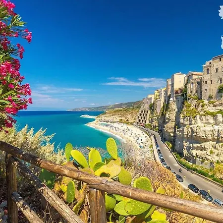 Travel's House Tropea