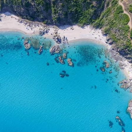 Travel's House Tropea